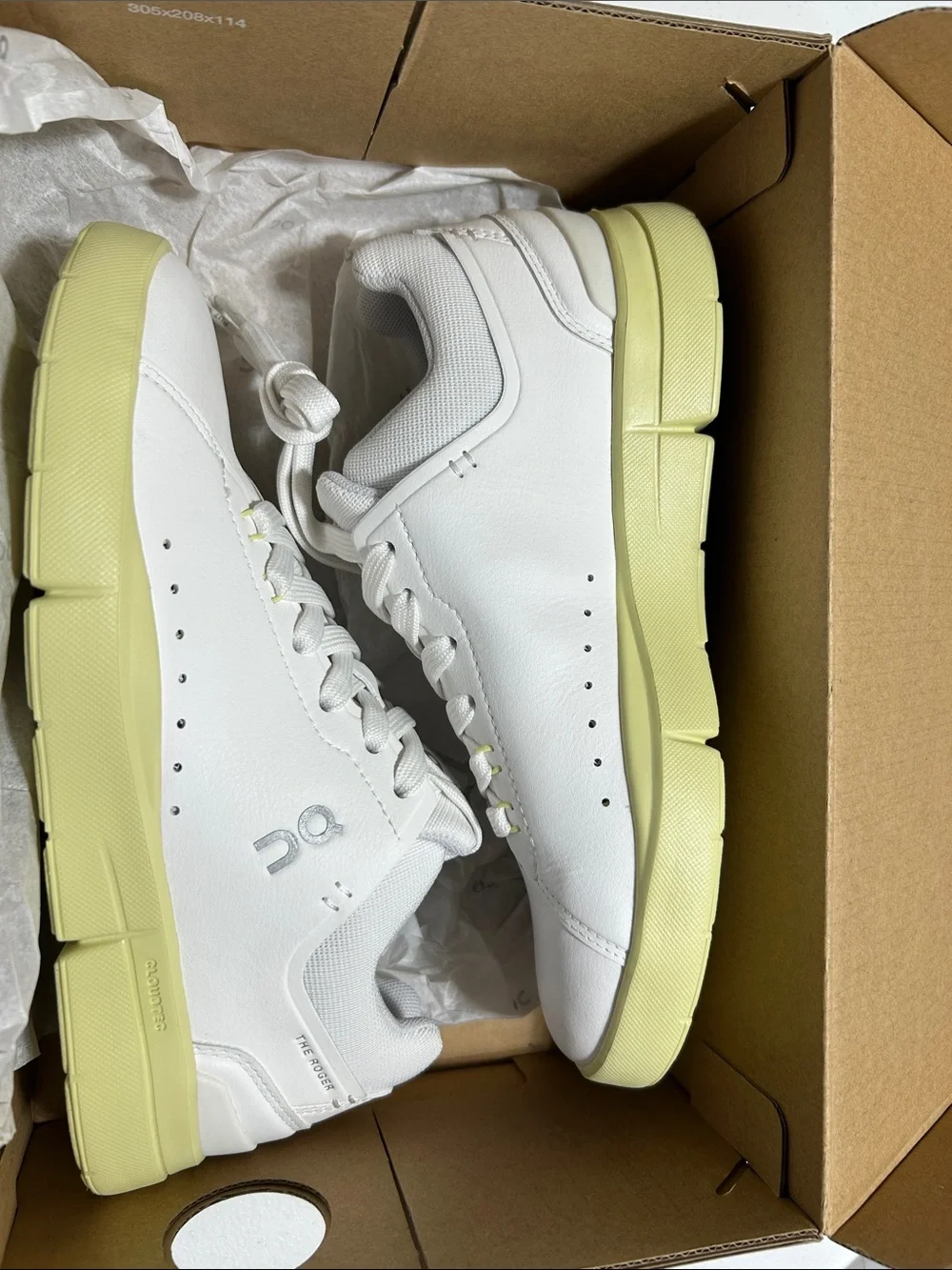 The Roger on running  White Sneakers with Pale Yellow Trim